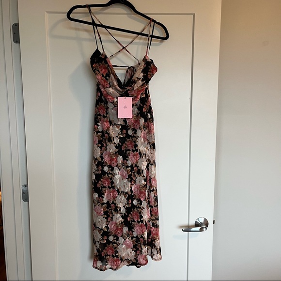 Hello Molly Floral Dress NWT - Picture 2 of 5